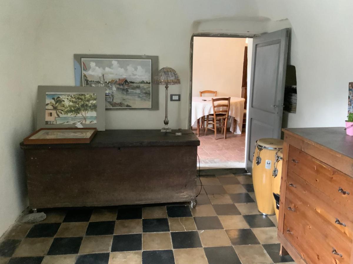 La Garbatella Apartment Erli ภายนอก รูปภาพ